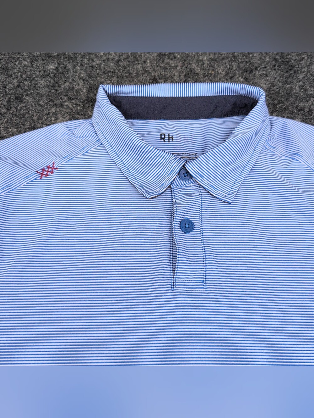 Rhone Polo Shirt Mens Medium Blue Striped Performance Stretch Quick Dry Wicking